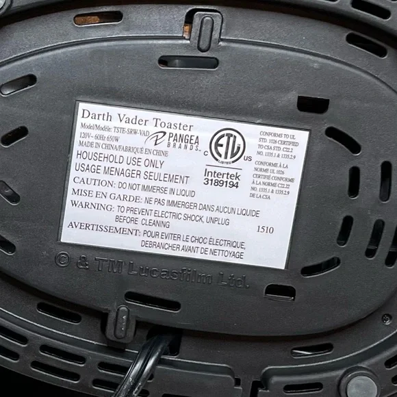 Darth Vader Toaster - Picture 5 of 6